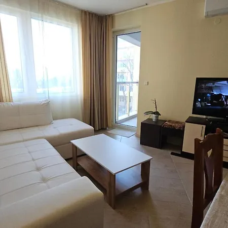 Sun & Fun - Nikea Park Free Parking Apartament *