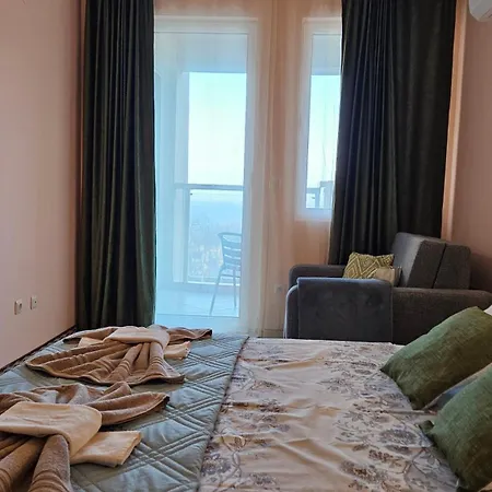 Sun & Fun - Nikea Park Free Parking Apartament