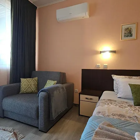 Sun & Fun - Nikea Park Free Parking Apartament *