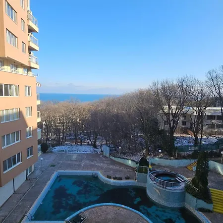 Sun & Fun - Nikea Park Free Parking * Golden Sands