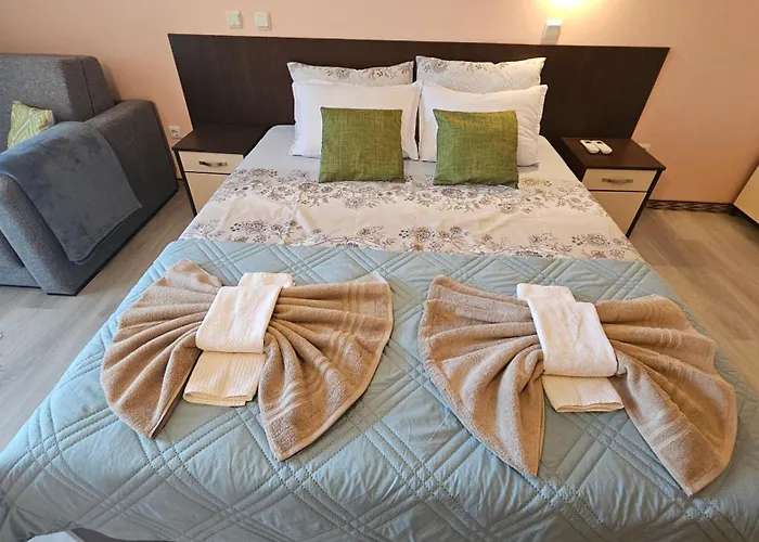 Sun & Fun - Nikea Park Free Parking