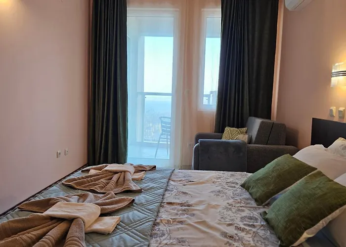 Sun & Fun - Nikea Park Free Parking Appartamento