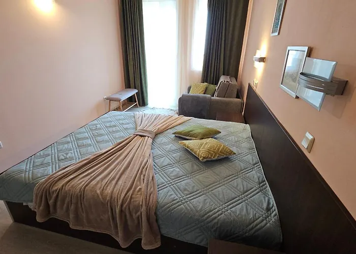 Sun & Fun - Nikea Park Free Parking 골든샌드